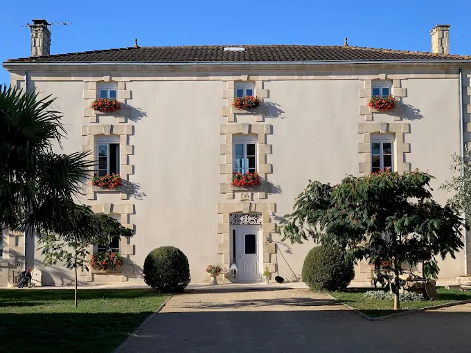 Montaillon Gîte à Aigondigné