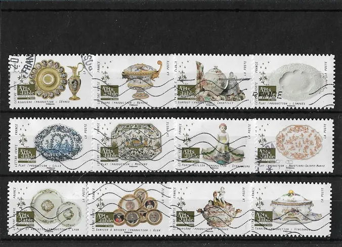 Série complète  de 12 timbres-poste oblitérés 3